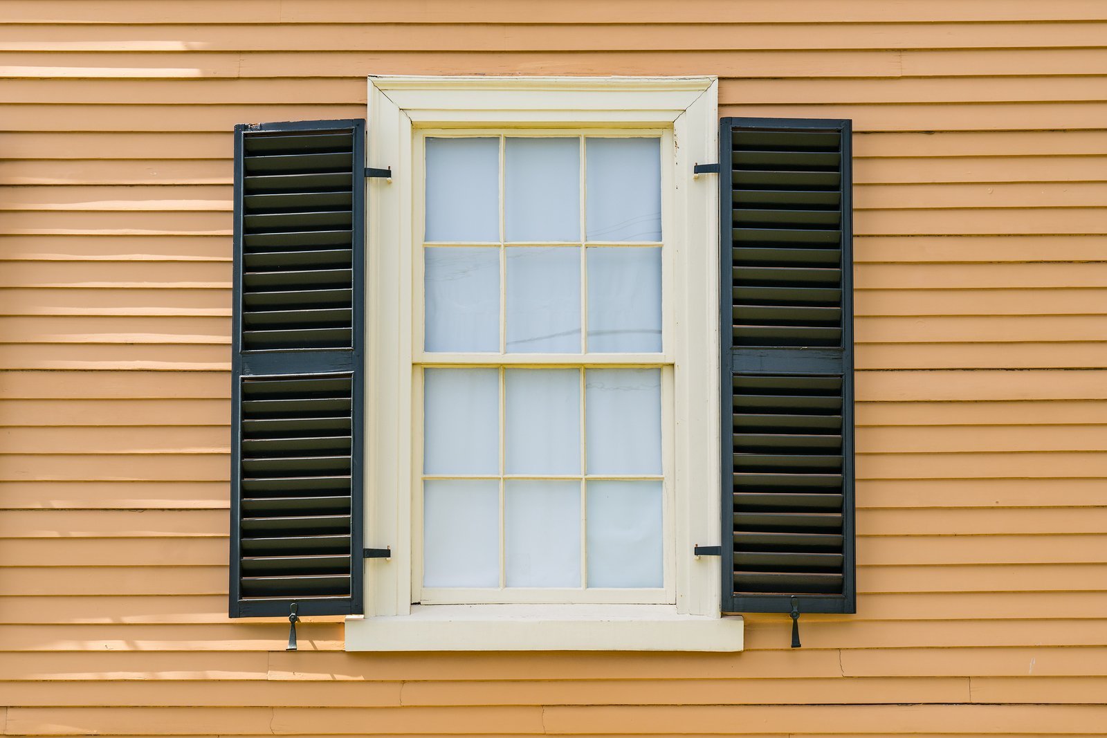 Double-Hung Windows, New Berlin, WI Double-Hung Windows on a home.